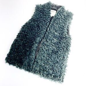 Dylan by True Grit faux fur grey fuzzy vest M